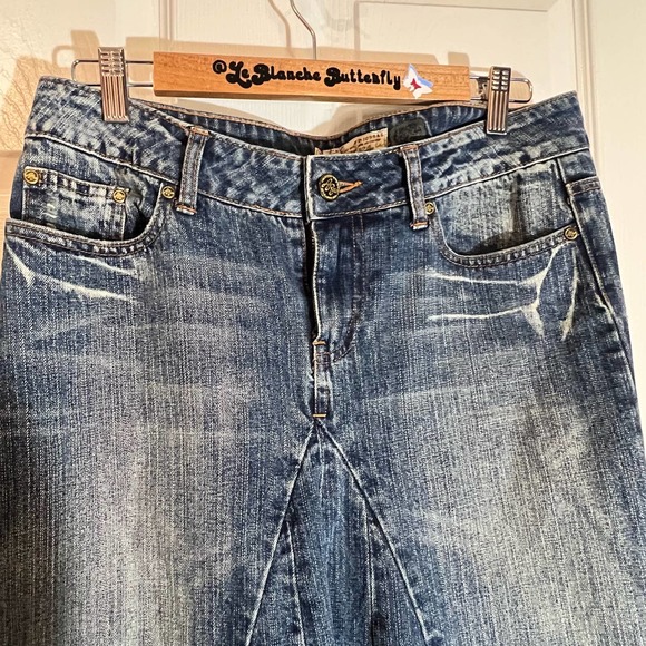 American Rag Cie Pleated Distressed Maxi Jean Skirt 9 - Medium - Picture 2 of 5